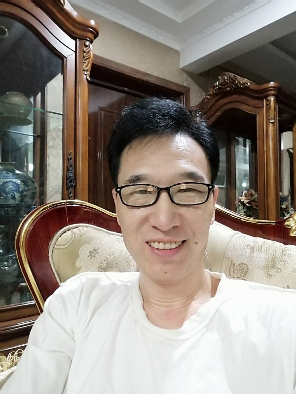 我在这里的第一张照片--西安闪婚服务中心