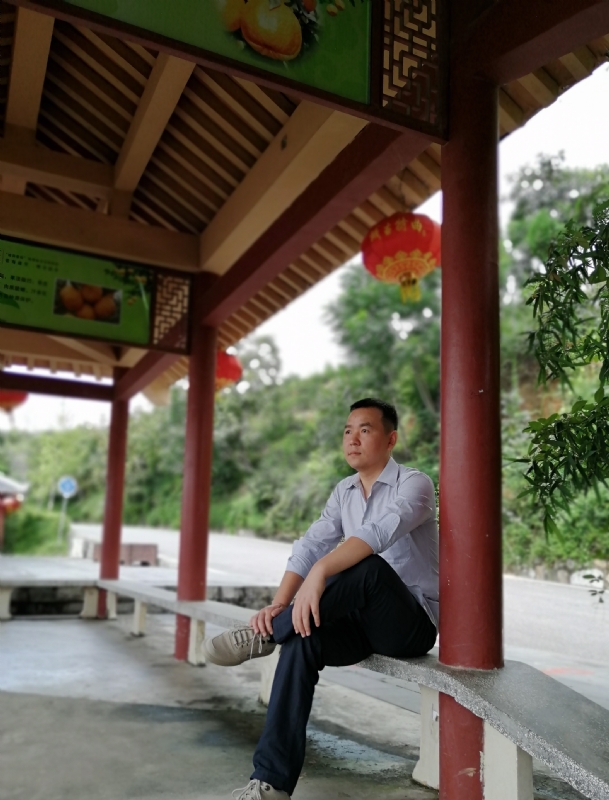 莋个俗人的第一张照片--西安闪婚服务中心