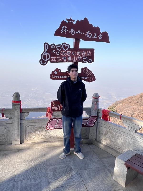 朱起的第二张照片--西安闪婚服务中心